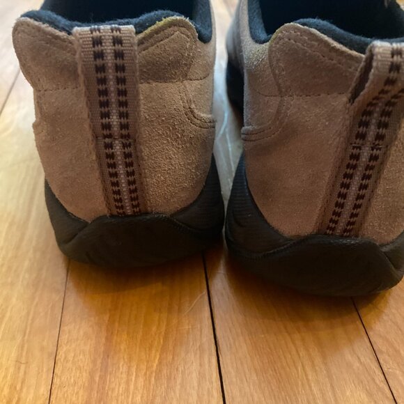 LL Bean Women's Tan Suede Slip on Shoe Size 6 - Picture 2 of 5